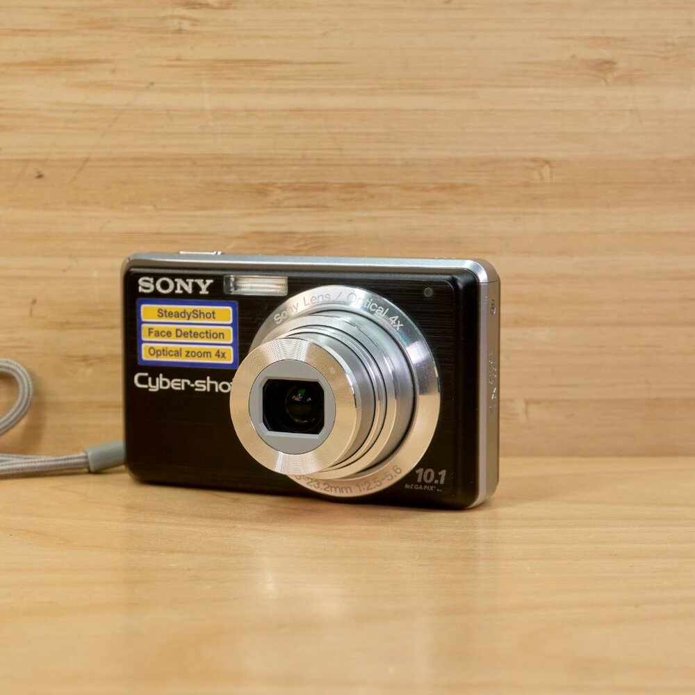Sony Cybershot DSC-S950 / 10MP Digital Camera / 4x Optical Zoom / Tested